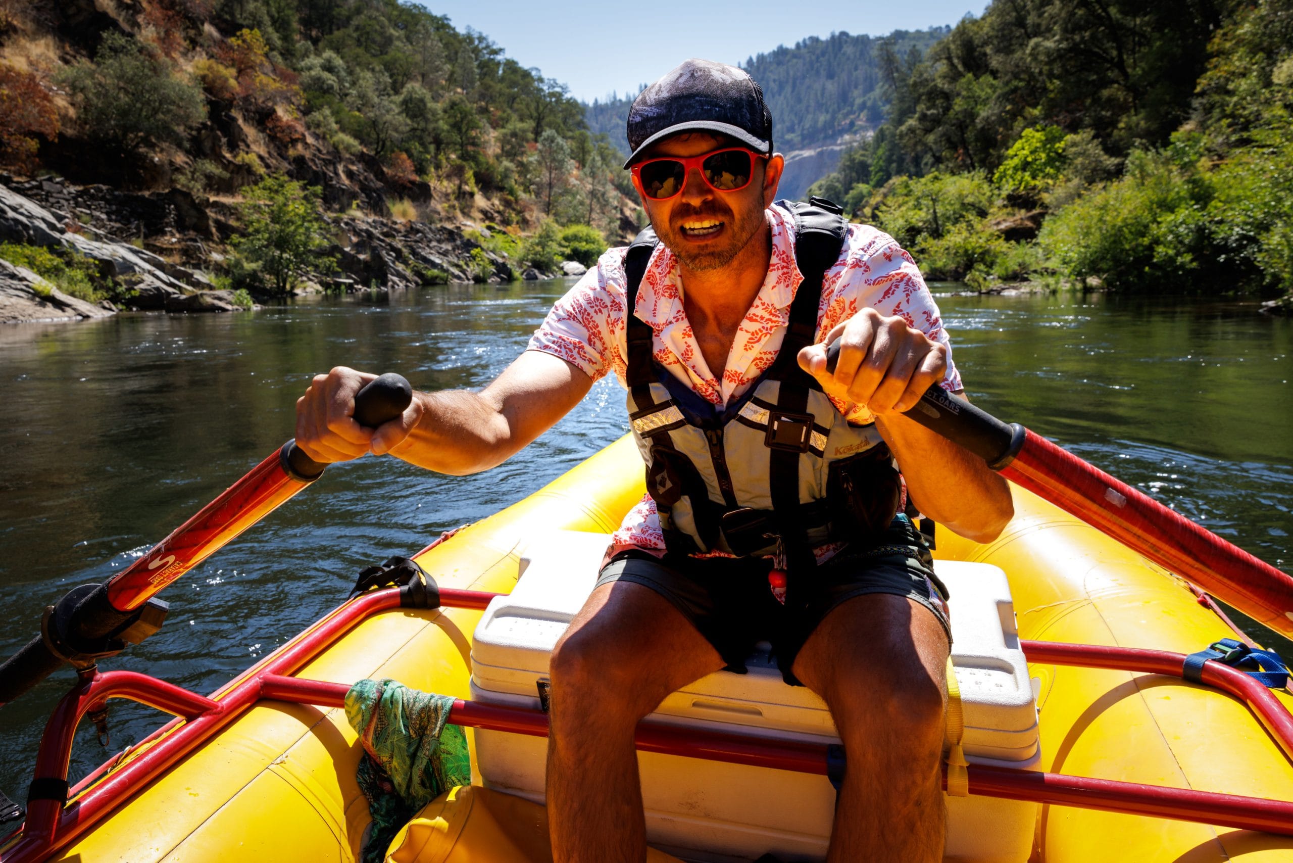 Guide Scott Rist rowing from Chili Bar