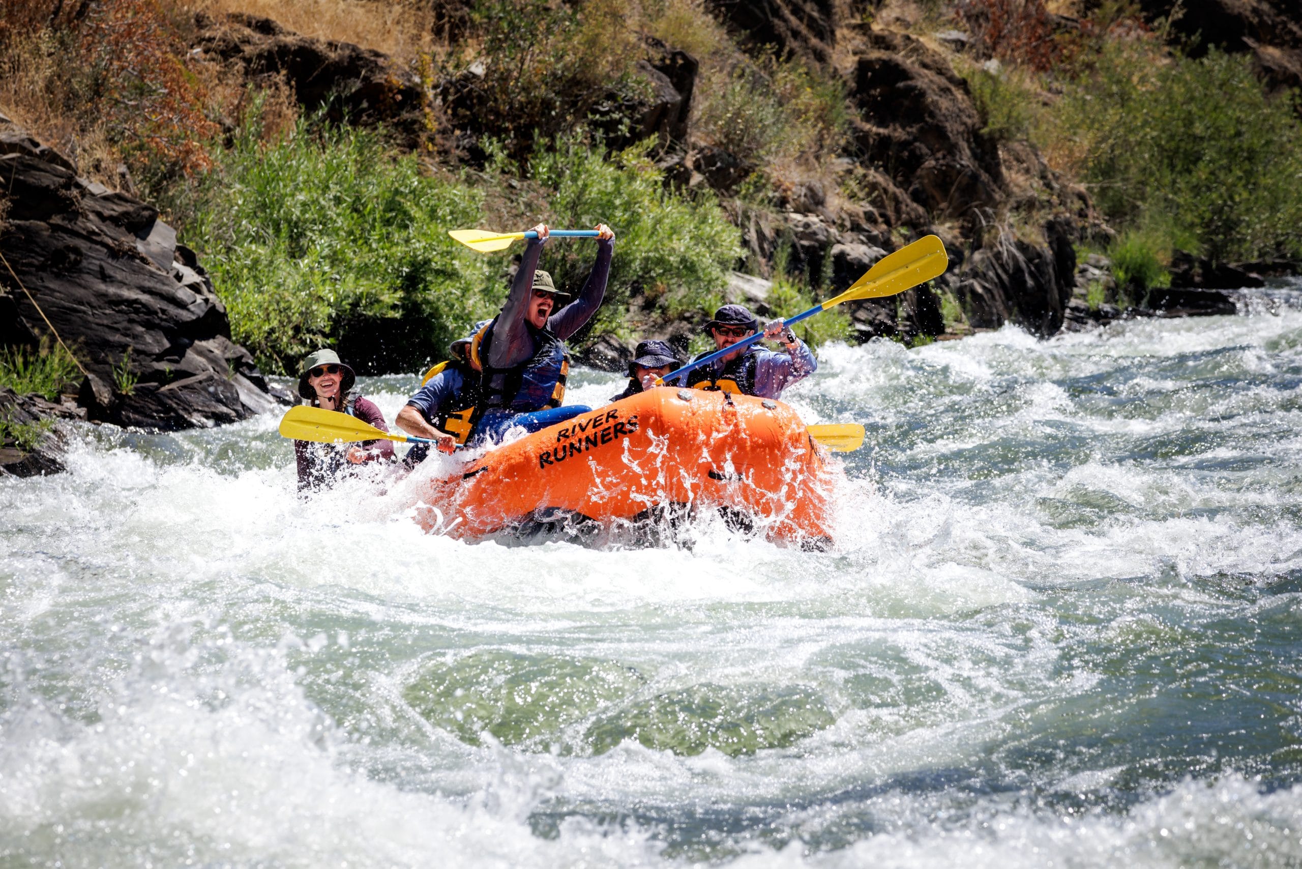 rr-chili-bar-rafting-sb-014 Excited family of rafters on Chili Bar